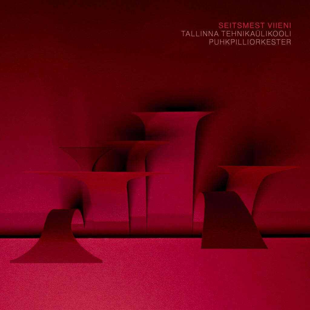 Tallinna Tehnikaülikooli puhkpilliorkestri plaat "Seitsmest viieni"